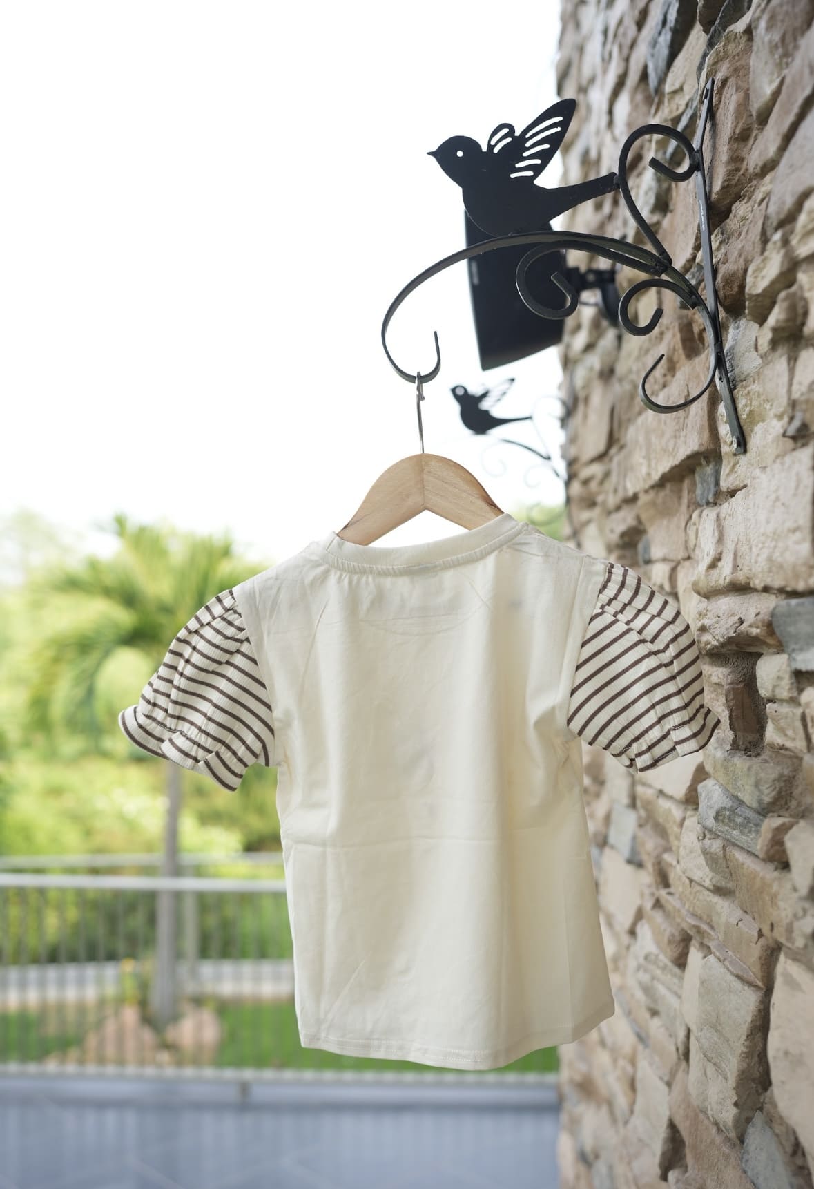 Pear up tee in beige