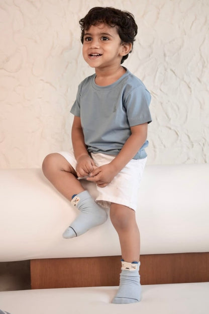 Calm blue solid tee