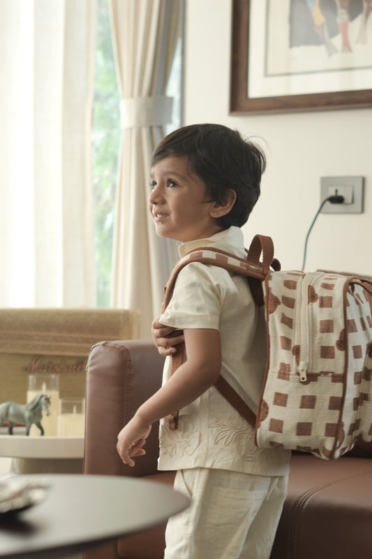 Tiny Traveller Set Backpack + Cream Embroidered Shirt