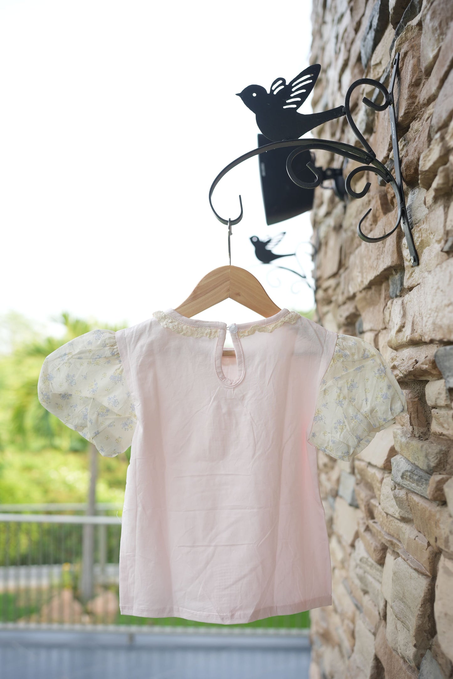 Pocket Blossom Tee in pink